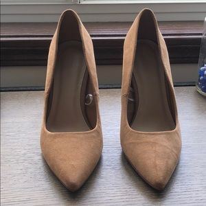 F21 tan sued heels
